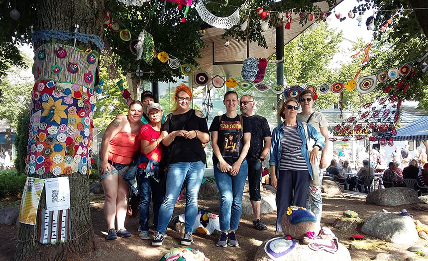 Graffiti tekstiileistä juhlan kunniaksi
